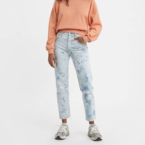 Levi’s 501® ORIGINAL FIT CROPPED WOMEN'S JEANS - 28